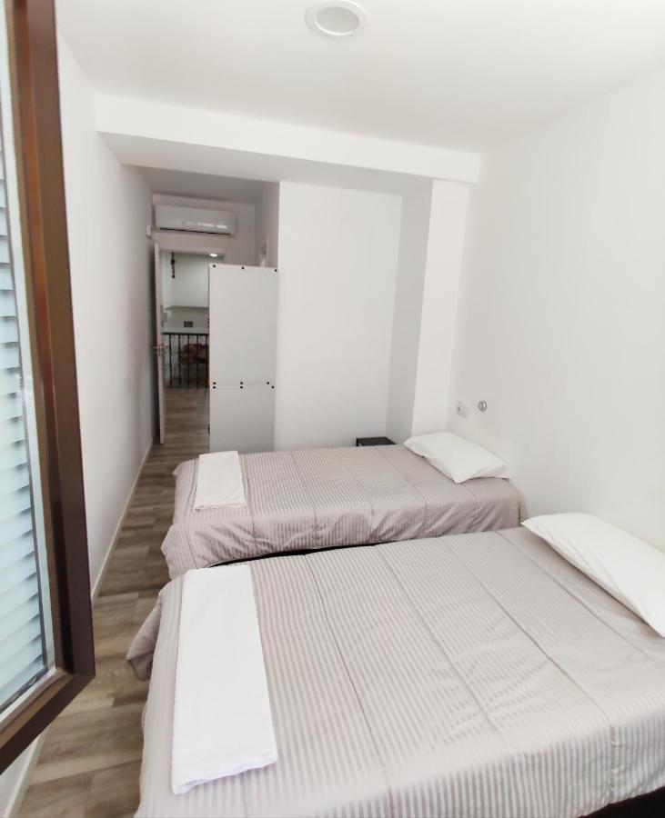 Palafox 23 Hostel Madrid Kültér fotó